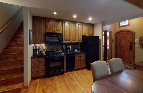 Tamarack Cottage | Wildflower Cottage - Peaceful Cottage | Ski-In/Ski-Out, Private Hot Tub