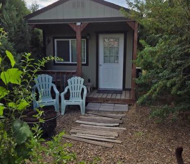 Sevier County Apartment | Wildland Gardens Garden Cabin