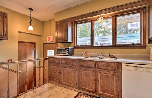 Easley Cottage | 'Wildlife Lodge' Columbia Retreat off I-70!