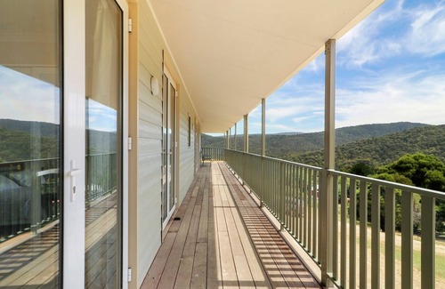 Merrijig House | Wildlife Rise, This is a flexible, relaxed all seasons property to be enjoyed by families. Enjoy the