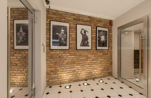 Wlochy Apartment | Willa Okęcie 1936