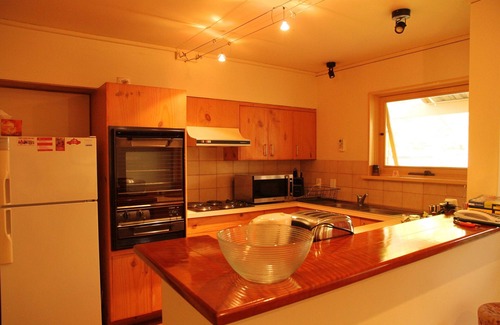 North Adelaide House | William Townhouse 3 bedroom with spa
