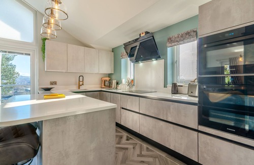 Nelson House | Willow Bank Lodge - Two Bedroom House, Sleeps 3