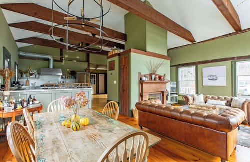 Clinton Corners House | Willow Brook: Historic Farmhouse w/Fun Playroom