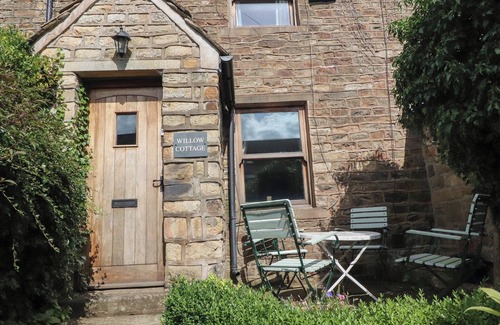 Sabden Cottage | WILLOW COTTAGE, pet friendly, character holiday cottage in Sabden