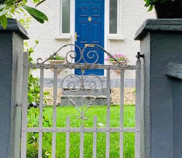 Killarney Villa | WILLOW COUNTRY COTTAGE