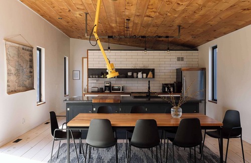 Hillier House | Willow Creek - Modern Sunlit Bungalow