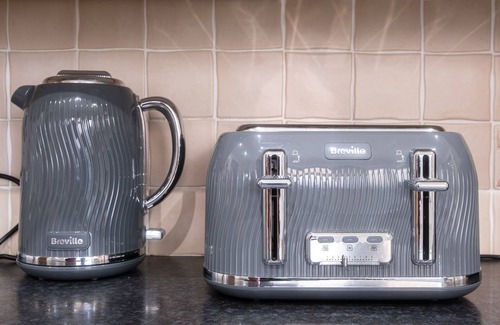 Bedford House | Willow House by Our Home Short Stays