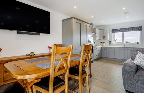 Ludchurch Cottage | Willow Tree Cottage - UK35893