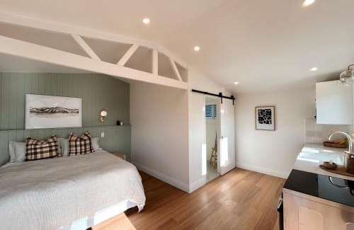Otorohanga House | Willow View Cottage - Beautiful farm views close to Waitomo