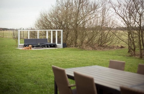 Ameland Apartment | Willow Villa XXXL with 23 beds, 3 cots, 3 saunas and 6 bathrooms