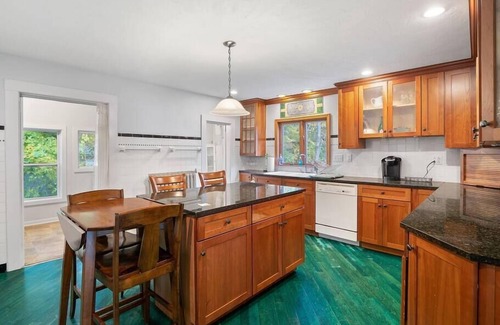 Kirtland House | Willow Woods Retreat - Farmhouse - Patio & Nature