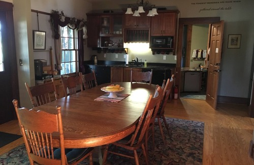 Shaftsburg Bed & Breakfast | Willowicke Inn Llama Farm Stay