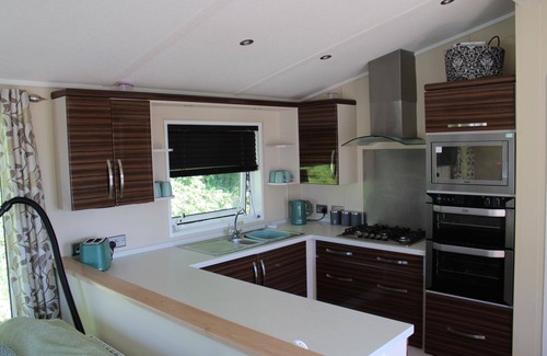 Newton Cabin | Willows 24 3 Bedroom Lodge at Trecco Bay Holiday Park