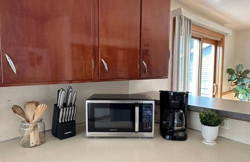 Little Chute House | Wilson Street Home- Corporate Rental