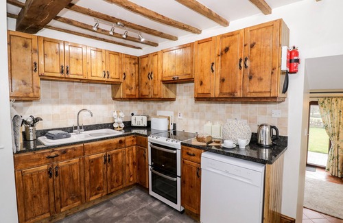 Wall-under-heywood Cottage | Wilstone Cottage