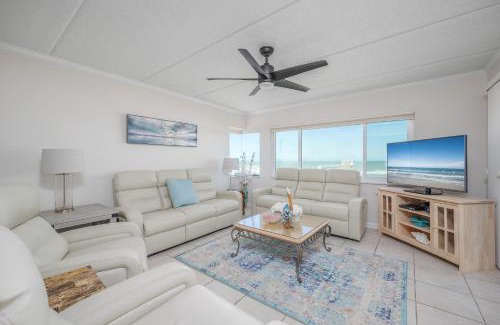 Crescent Beach Apartment | Windjammer 316