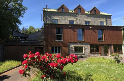 Melle Cottage | Windmill at the gates of Brittany