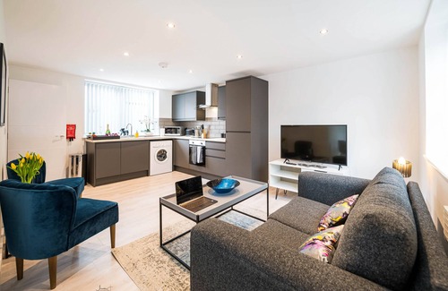 Lytham St. Anne's Apartment | Windmill House Apt 3 - Stylish Living - Beach Walks - Centrally located