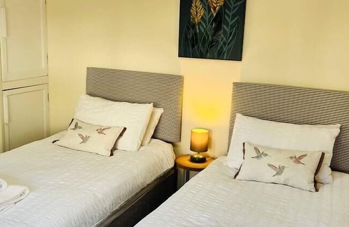 Yeadon House | Windmill Lodge at Leeds/Bradford Airport