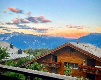 Montana House | Window on Crans Montana, Appartement avec vue sur les Alpes