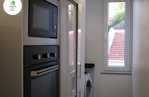 Sacramento Apartment | Windows of Bica - With a magnificent view over the Tagus River and SouthSide