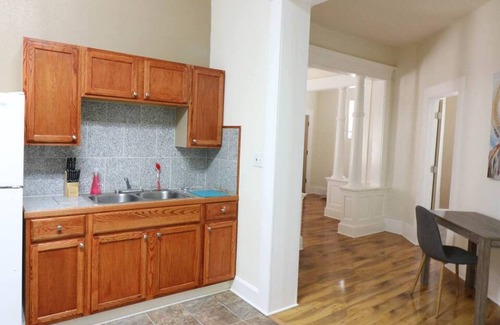 Near Eastside Apartment | Windsor Park Flat Minutes to Mass Ave