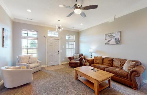Centerton House | Windsor Retreat