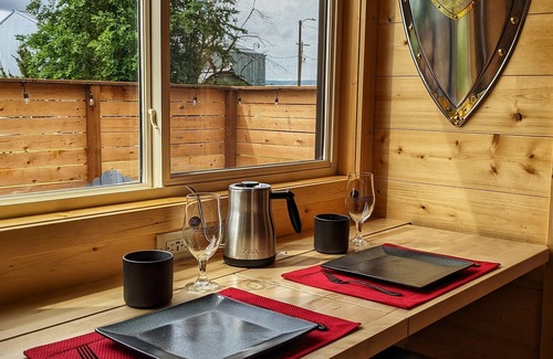 Milton-Freewater Cottage | Wine Country Tiny House Located at a Farmhouse Brewery