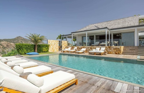 Morne de Depoudre Villa | Wine Note in Saint Jean by Personal Villas - High-Tech Amenities