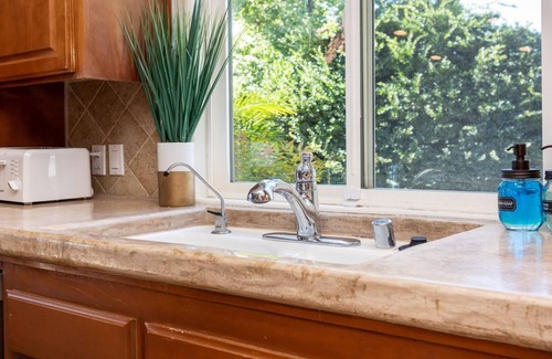 Menifee House | Winederlust and Grapeful-Jacuzzi