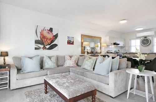 Stellenbosch House | Winelands Golf Lodges 22