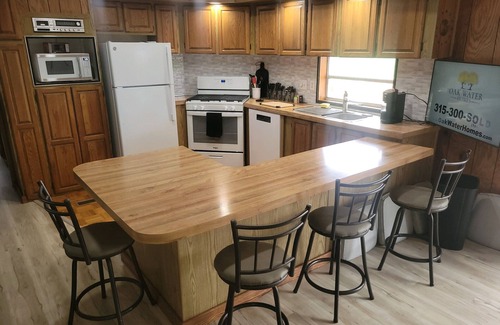 Waterloo House | Wineries, lakes, parks, Amish markets, 360 vistas, center Finger Lakes 2B, 2B!