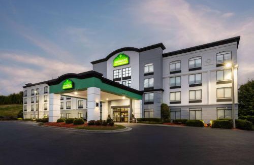 Concord Hotel | Wingate by Wyndham Charlotte Concord Mills/Speedway