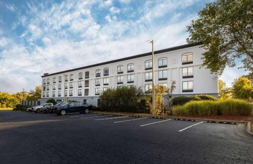 Concord Hotel | Wingate by Wyndham Charlotte Concord Mills/Speedway