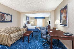 Erie Hotel | Wingate by Wyndham Erie