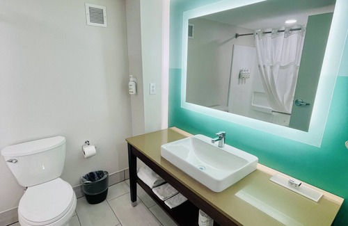 Matthews Hotel | Wingate by Wyndham Matthews/Charlotte