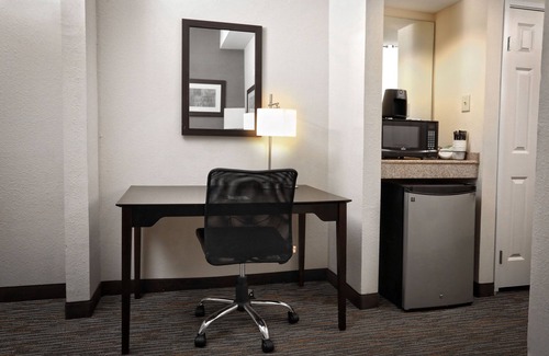 Eden Hotel | Wingate by Wyndham Savannah/Pooler
