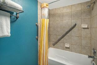 Valdosta Hotel | Wingate by Wyndham Valdosta/Moody AFB