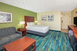 Valdosta Hotel | Wingate by Wyndham Valdosta/Moody AFB