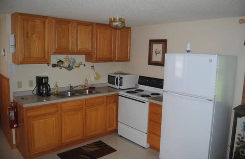 Winter Cottage | Winter Nights Cottages: Cottage 3 Winter, Wisconsin vacation rental.