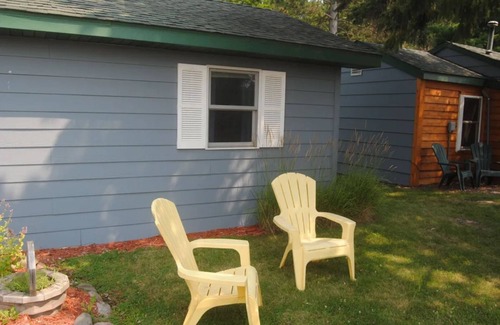Winter Cottage | Winter Nights Cottages: Cottage 1 Winter, Wisconsin vacation rental.