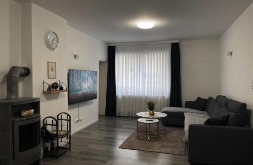 Geisenheim Apartment | Winter Oase Beheizter Whirlpool Sauna und Kamin