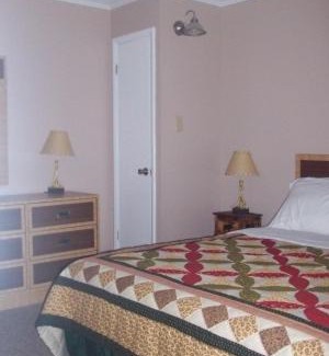 Ghent Apartment | Winterplace Condos - Ski in Ski out E104