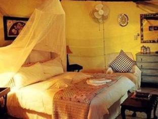 Winterton Cabin | Winterton Country Lodge @ Rose Cottage