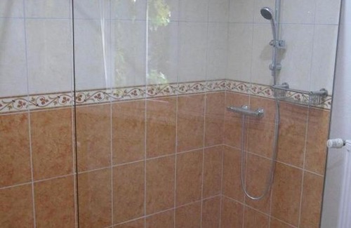 Neustadt-Geinsheim Apartment | Winzeranwesen - Weingut Christian Eberley- FeWo II MINDESTAUFENTHALT 4 NÄCHTE - MINIMUM STAY 4 NIGHTS