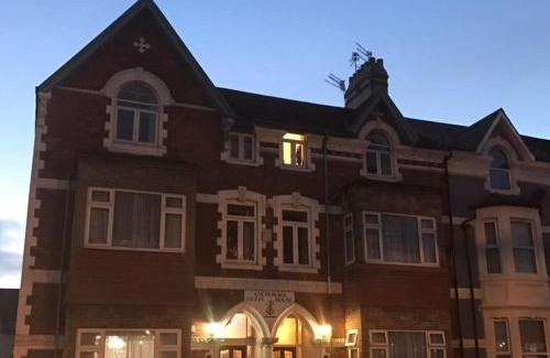 Riverside House | WiseStay