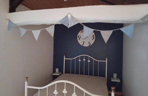Chaunay House | Wisteria Cottage at Gites de la Vienne