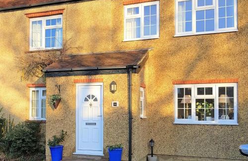 Cranfield Bed & Breakfast | Wisteria Haze