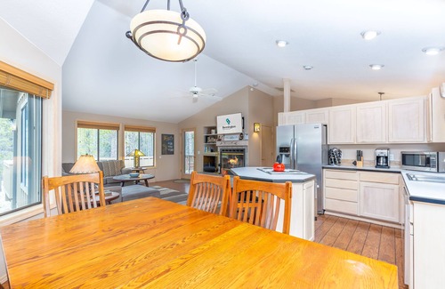 Deer Park House | Witc04 - Dog Friendly, Hot Tub, Great Views